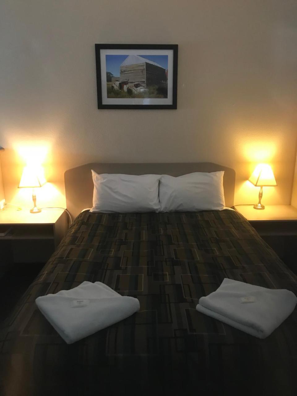 The Bakehouse Motel 골번 외부 사진